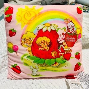 NWT Strawberry Shortcake 14”x14” Throw Squishy Square Pillow